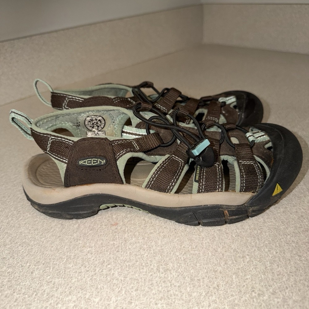 Keen Newport H2 Womens Size 7 Sandals Shoes Watershoes Brown Teal Drawstring